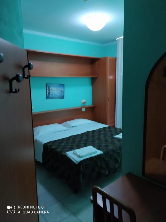 Hotel Blue Moon Rimini Dış mekan fotoğraf