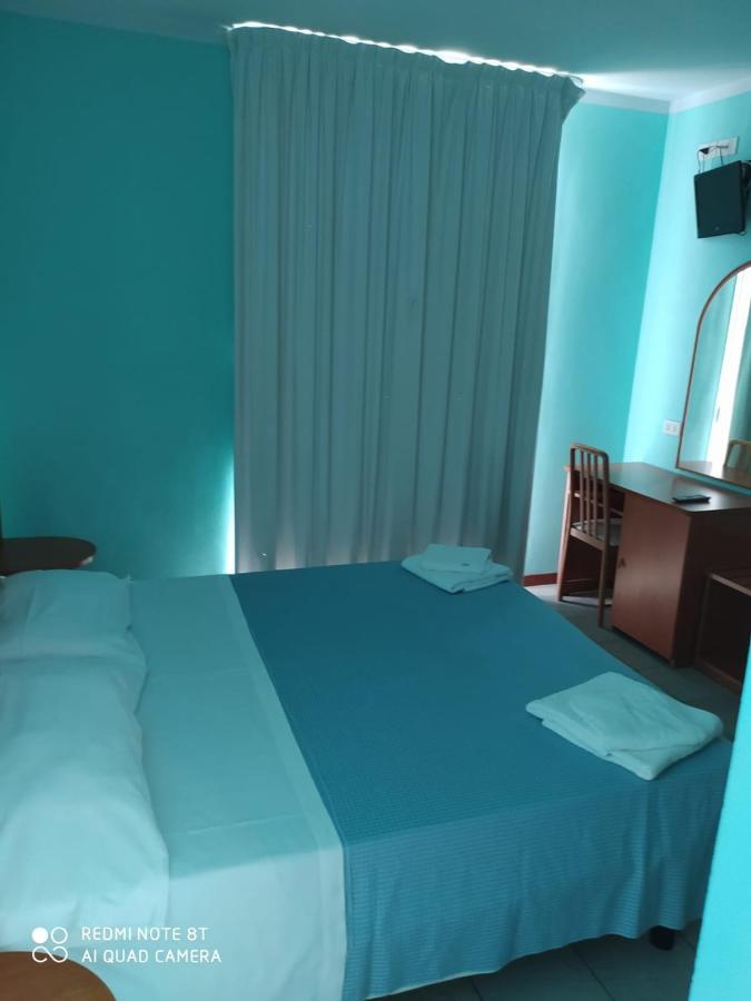 Hotel Blue Moon Rimini Dış mekan fotoğraf