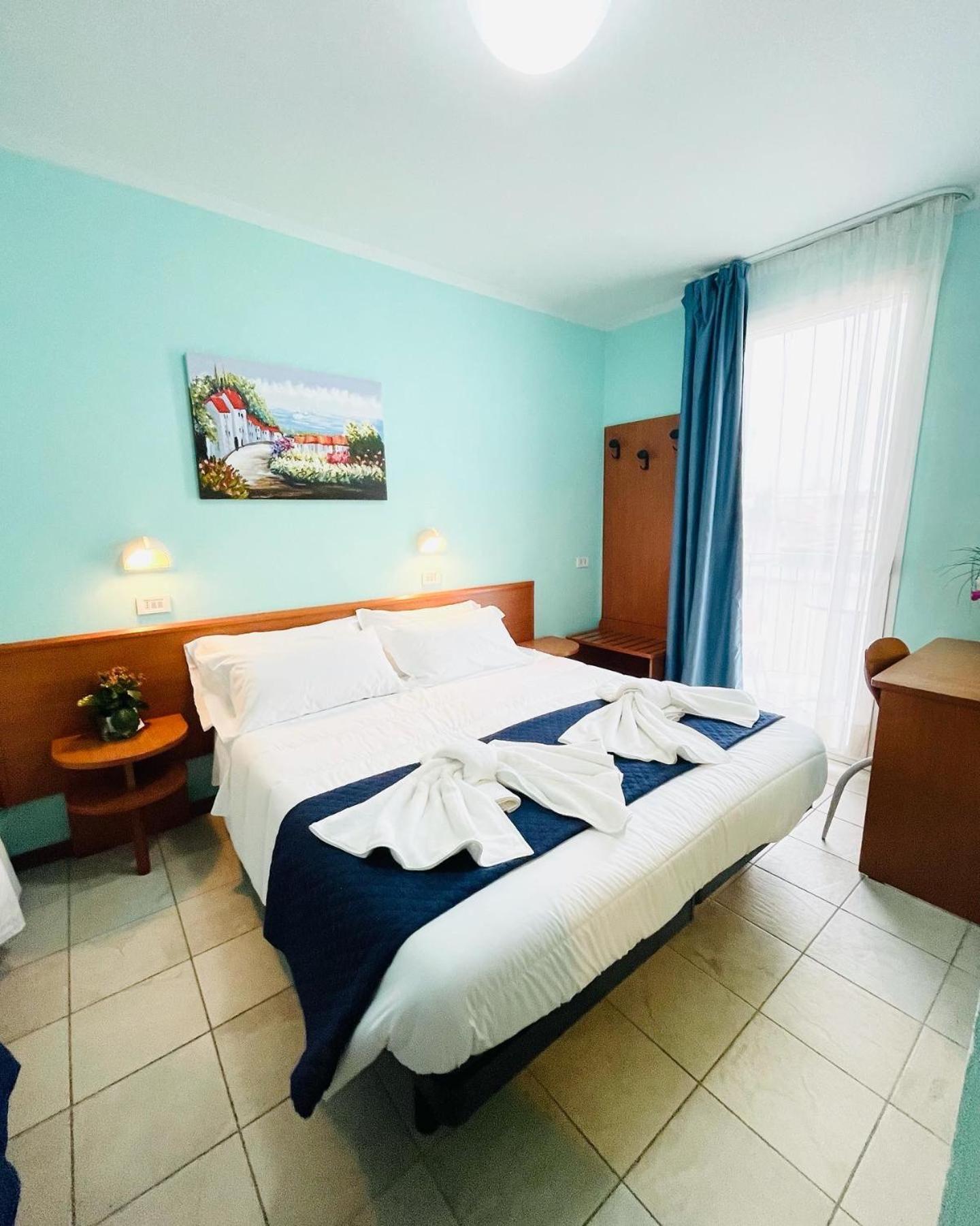 Hotel Blue Moon Rimini Dış mekan fotoğraf